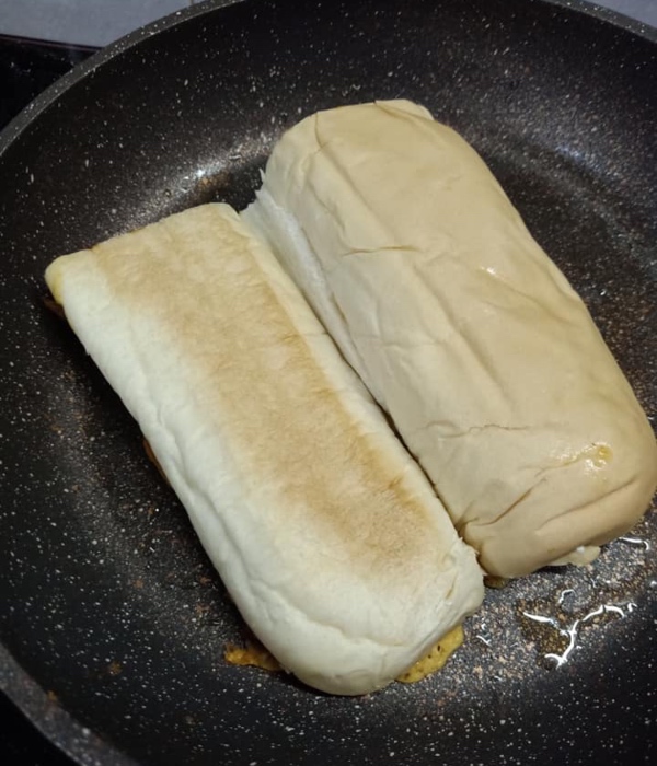 1741930350 943 Resepi Roti John Simple Inti Sardin Buat Sendiri Lebih Jimat