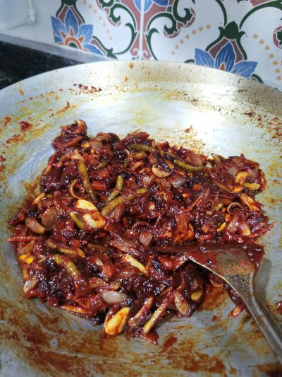 acar ikan masin