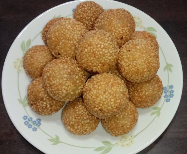 kuih bom bijan